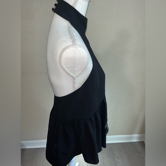 Elizabeth & James Tops Elizabeth & James Black Crepe Knit Perth Halter Top - Picture 3 of 10